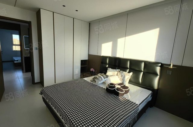 尚品公馆3室1厅113㎡76.8万二手房图片