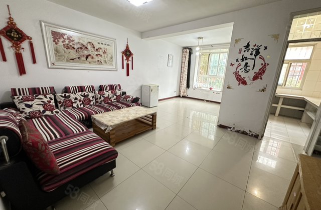 星光水晶城 步梯多层2层 三室 带地下室 面积大，采光好