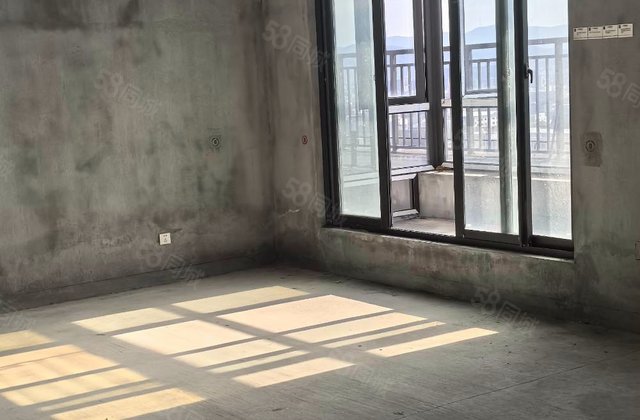 金山国际广场6室2厅152.92㎡235万二手房图片