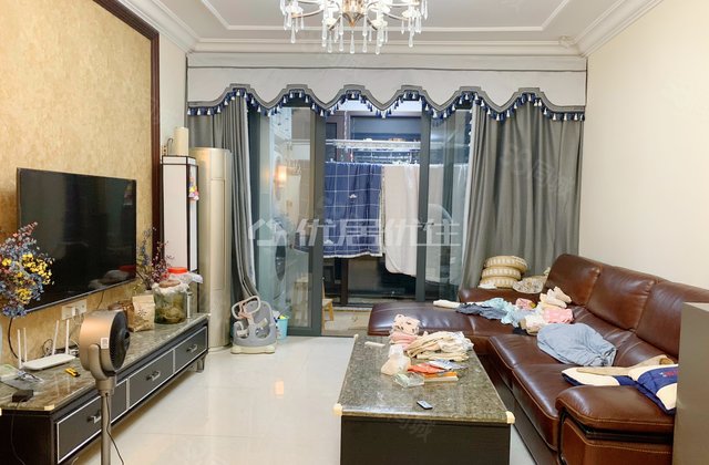 恒大绿洲3室2厅117㎡72万二手房图片