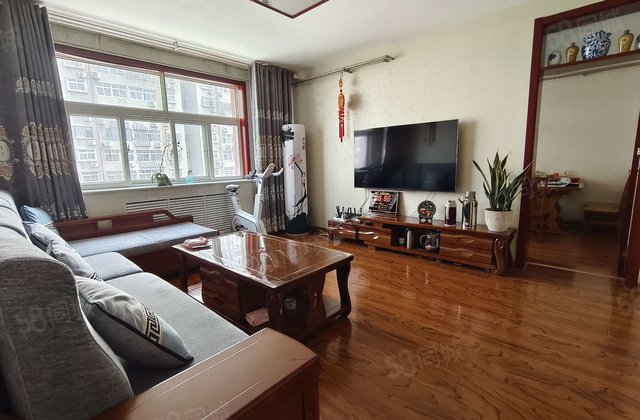 文轩本部 67精装修复式  停车方便