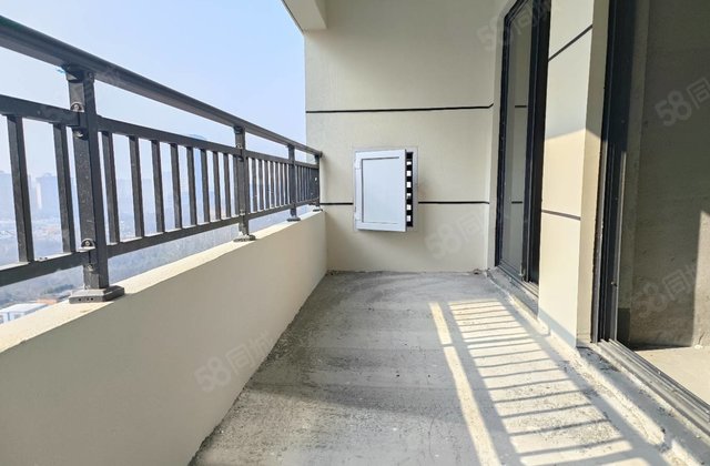 蓝光未来阅璟3室2厅108.23㎡55.2万二手房图片