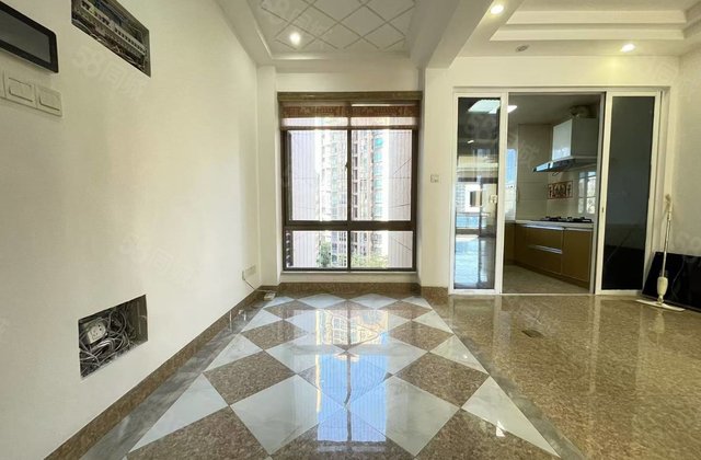 正荣御品兰湾3室2厅120.18㎡155万二手房图片