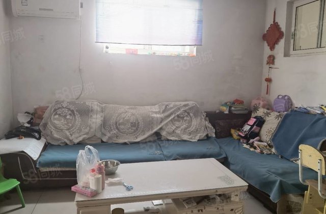 市中心 育新家园 育新苑 三室边户 停车特别方便 免大税