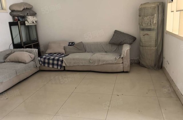 巡防大队家属院 低密宜居 南北通透 产权清晰 中间好楼层