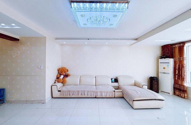 湖边 高端小区 城市主人 电梯好楼层 带车位储藏室