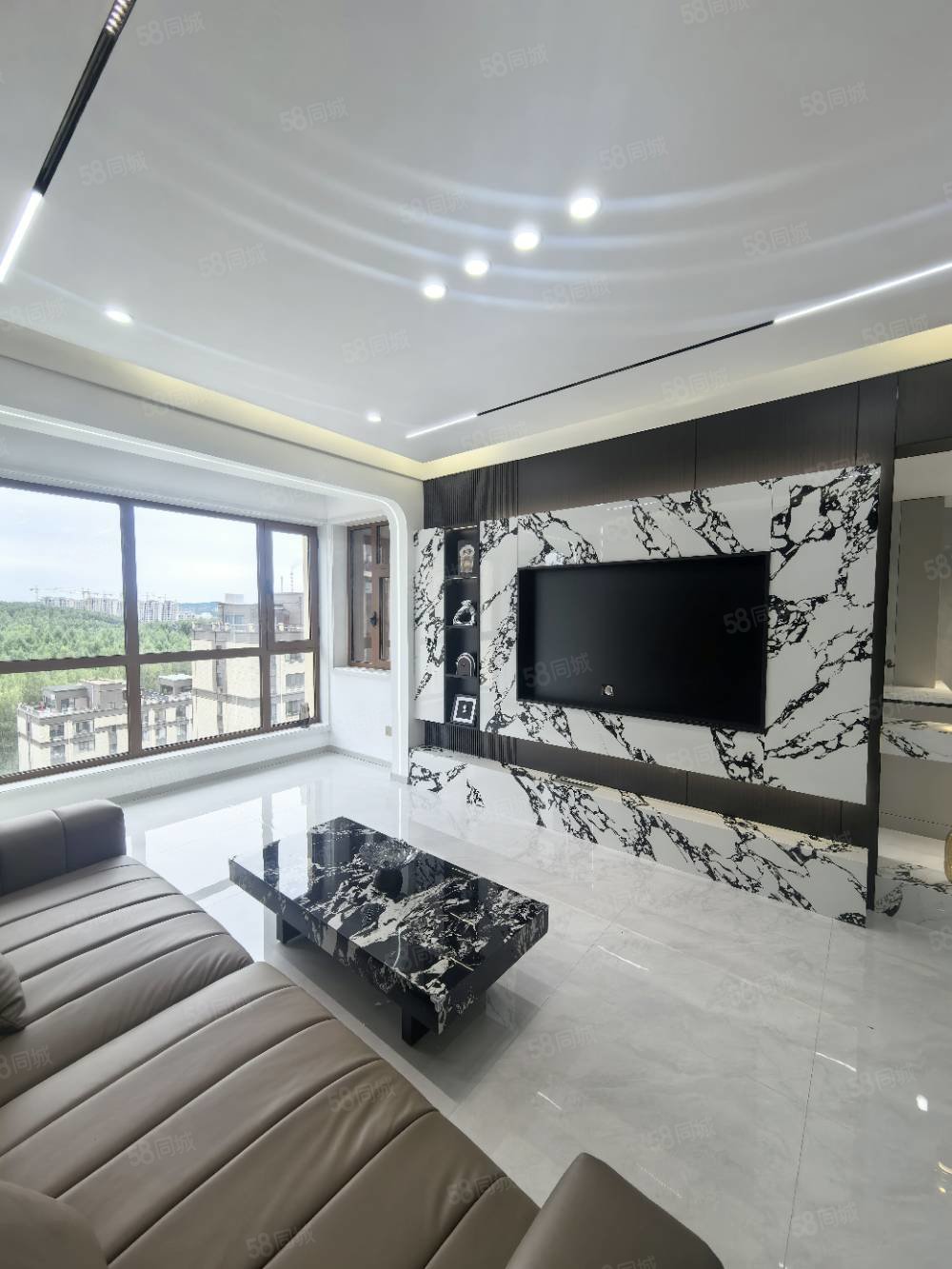 玉圭园3室2厅1卫108㎡南北56.8万