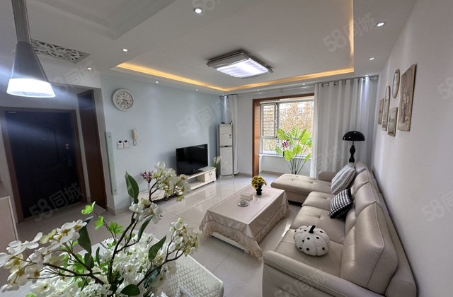 可谈开发区东昌丽都精装三室三室朝阳带车位和储藏室总高18层