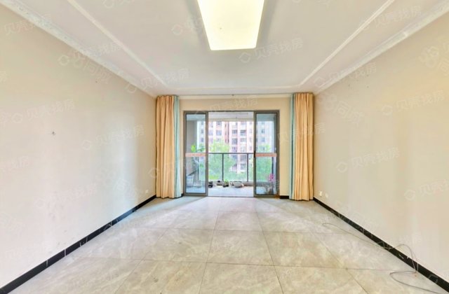 八方小区(C区)3室2厅137.29㎡330万二手房图片