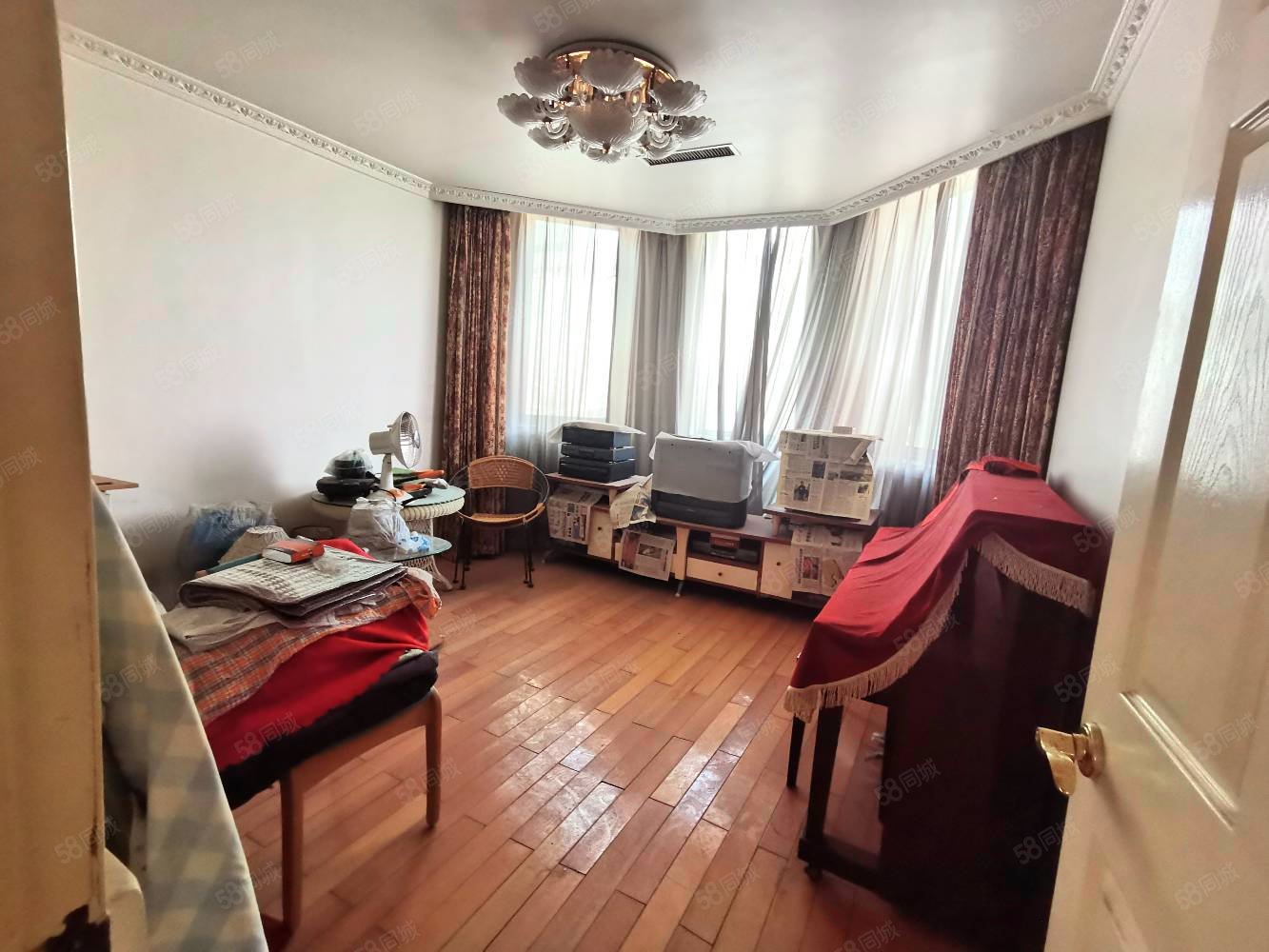 楓露皇苑8室3廳4衛(wèi)432.7㎡南北1600萬