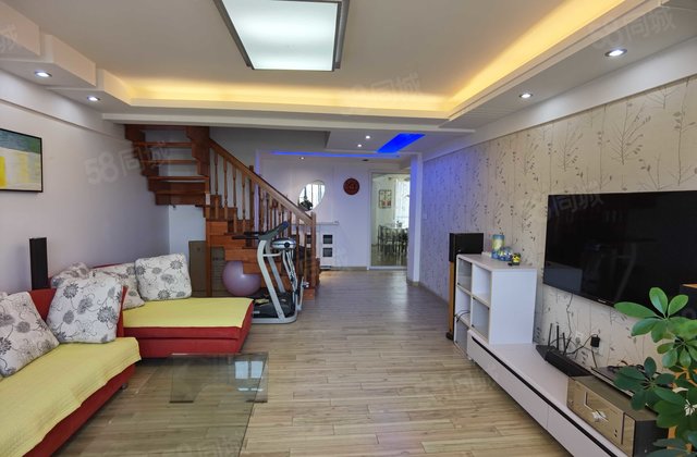 东方剑桥小区4室3厅170.56㎡116万二手房图片