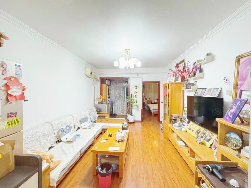 悅秀園2室1廳1衛(wèi)73.73㎡南北298萬