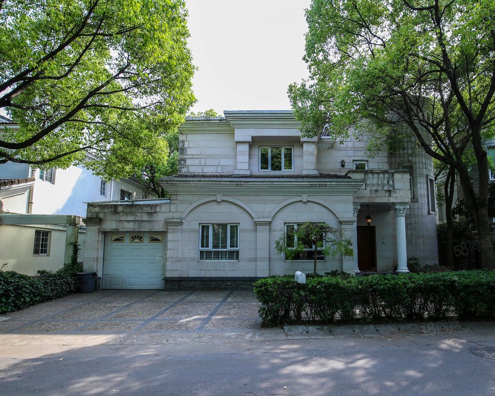 汤臣高尔夫别墅