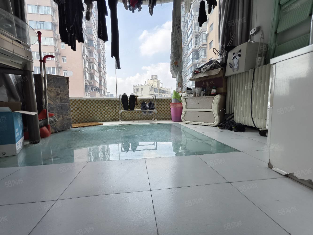 维多利亚3室2厅2卫135㎡南北92万