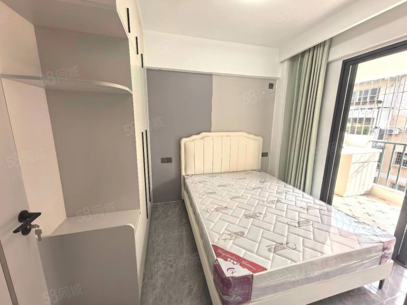 御盛花园3室2厅2卫78㎡南北62万