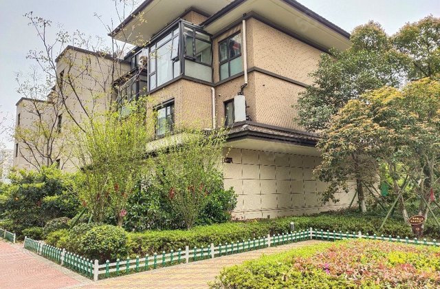 【15图】钟楼区万水美兰城双拼 (别墅)8室看房方便,水衫路-常州58同城