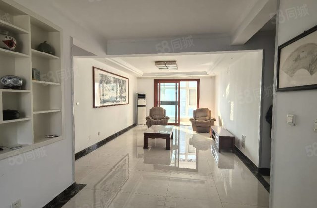 老文轩，西安交大四室东边户，带车位地下室，看房方便