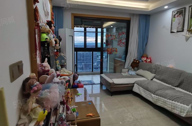 恒威国际城3室2厅87.32㎡135万二手房图片