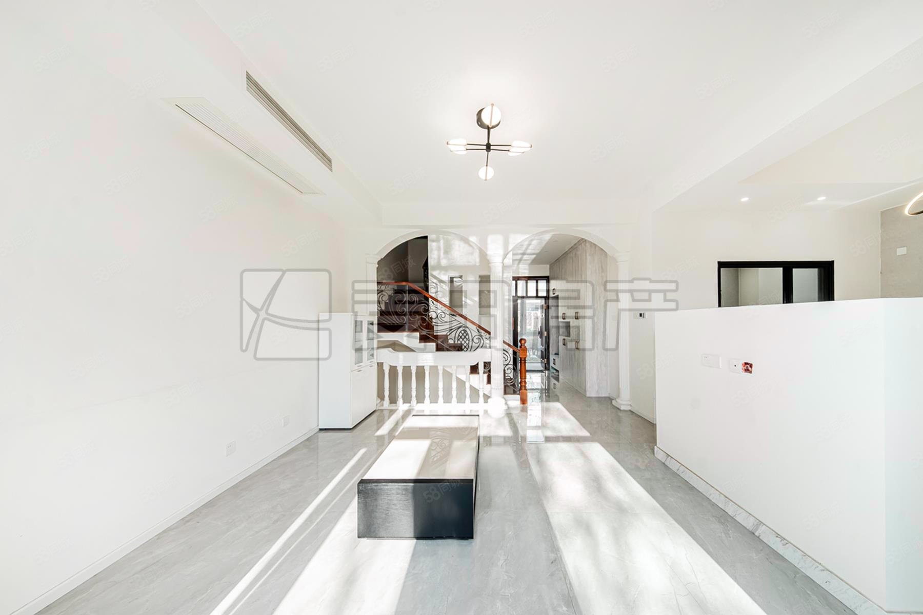 吉晟別墅3室2廳4衛(wèi)235.19㎡東南1298萬