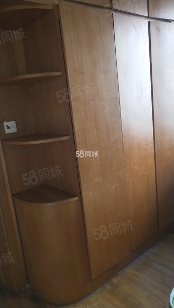 兰丰巷2室1厅1卫56㎡南北67万