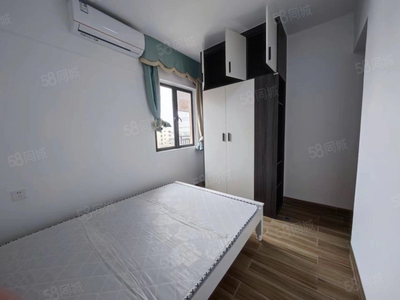 凯旋名居3室1厅1卫57㎡东48万