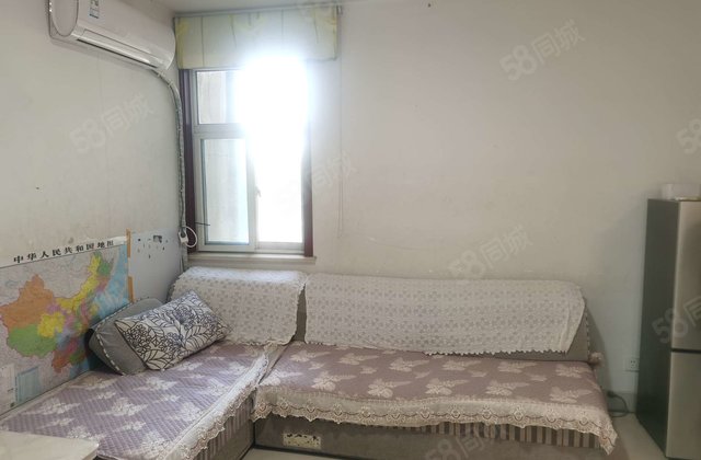 老文轩，外国语一路之隔龙山花园，清华园免