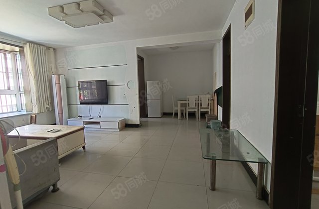 水晶城 地暖房~三楼大边户~大三居双卫~有车位送储