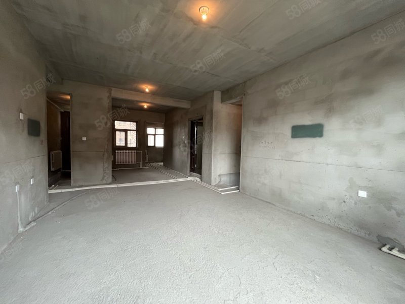 呼伦万丽城毛坯电梯面积楼层任选近盛和湖畔湖畔明珠三馆一湖