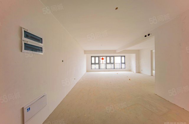 建工象山国际3室2厅127.55㎡112万二手房图片