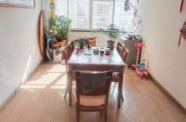 紫金小区3室2厅107㎡28.8万二手房图片