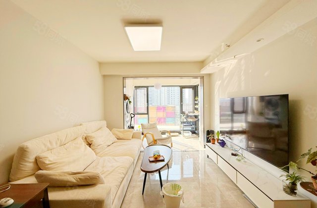 保利中环广场3室2厅111.41㎡145万二手房图片