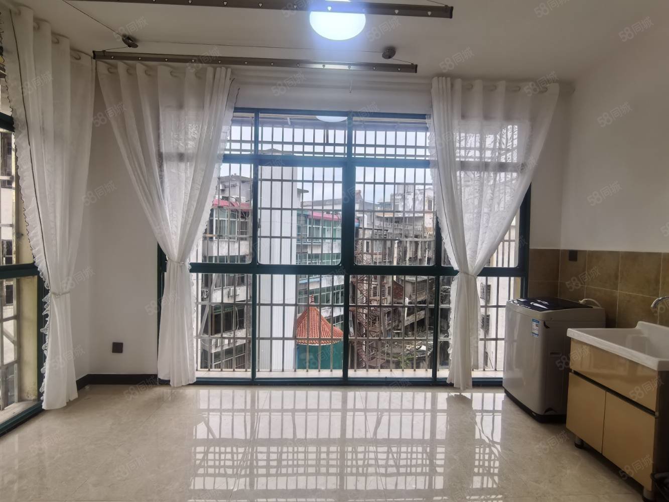 宜人小居3室2厅1卫90㎡南北39.8万