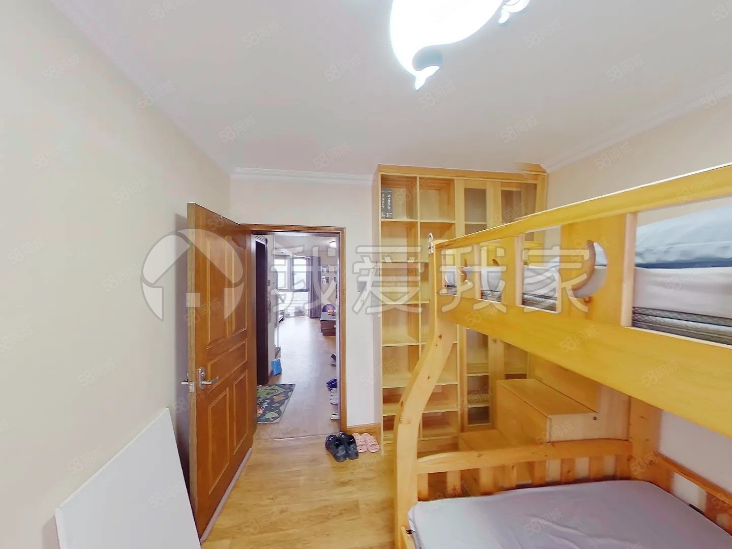 金魚池(東區(qū))5室2廳2衛(wèi)134.96㎡東西730萬