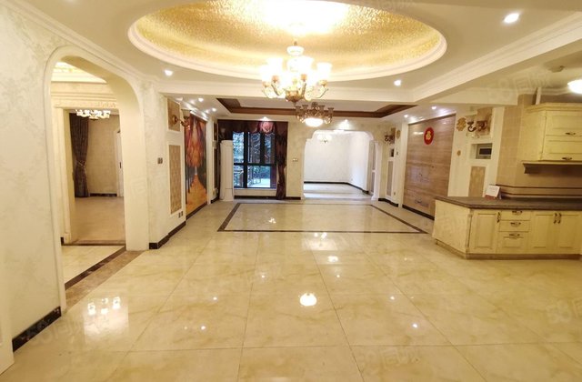 温江边城香格里