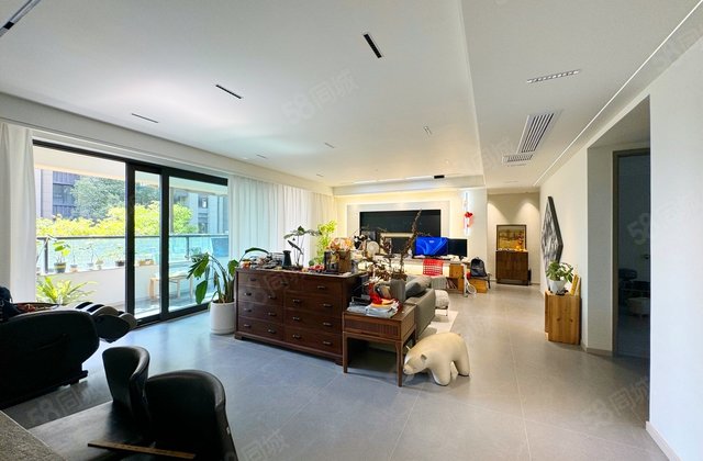 约克郡壹號湖畔4室2厅167.5㎡330万二手房图片