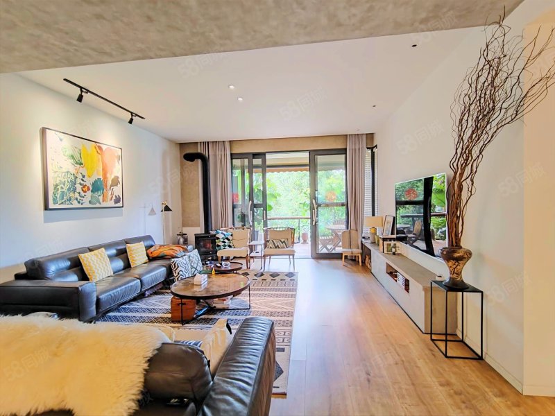 中洲花园洋房一楼带花园南北通透,房东装修好保养好