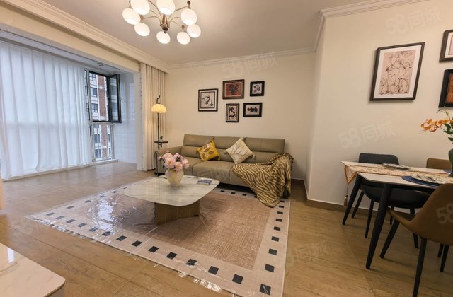 西湖馨苑  精装修  带全新家具家电  全友  随时可看