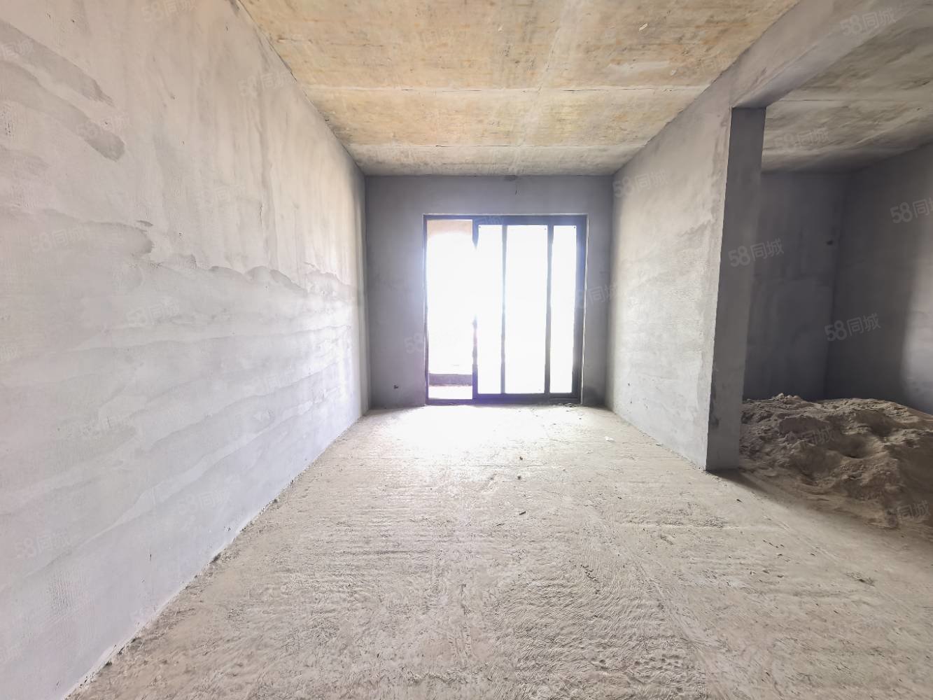 力标澴河壹号院3室2厅1卫95㎡南北39万