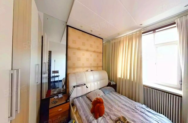 万科城市花园4室2厅194.08㎡143万二手房图片