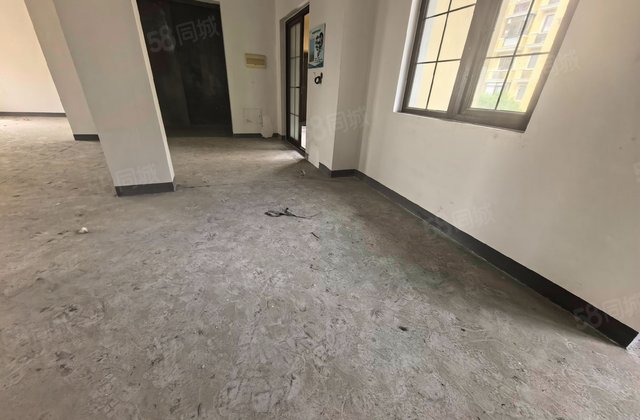 龙湖滟澜海岸(南区)4室2厅146.61㎡99万二手房图片