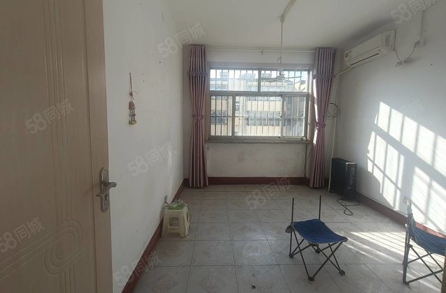 万达香江建设路  附近 园林处 两室两厅 仅售33万 可贷款