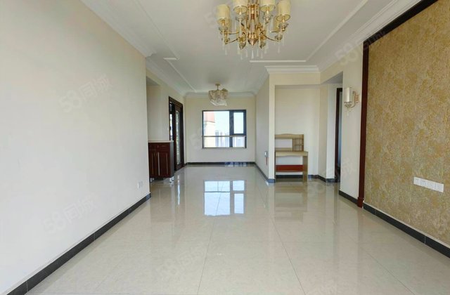 新世界御湖3室2厅115㎡100万二手房图片