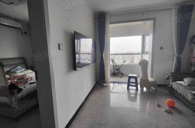 花园路   阿卡六期三室双阳台 带车位储藏室 诚心出售