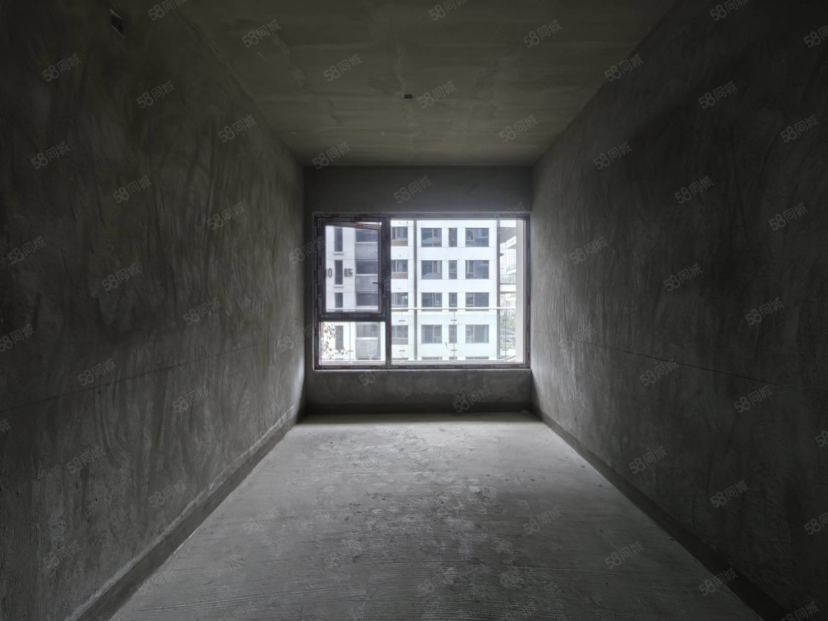 国瑞麓林府4室2厅3卫142㎡南北125万