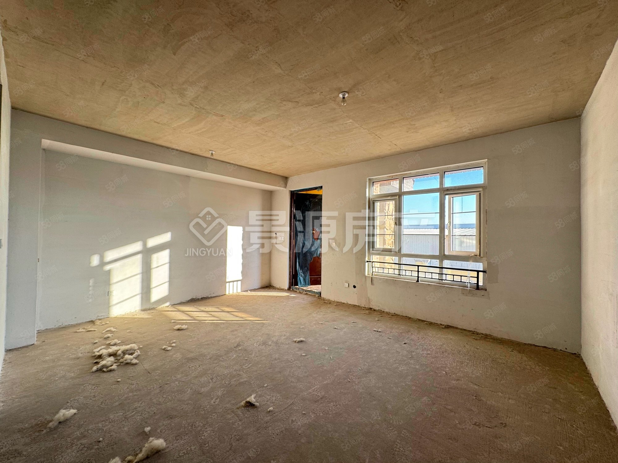 大運河孔雀城(別墅)4室2廳4衛(wèi)216㎡南北138萬