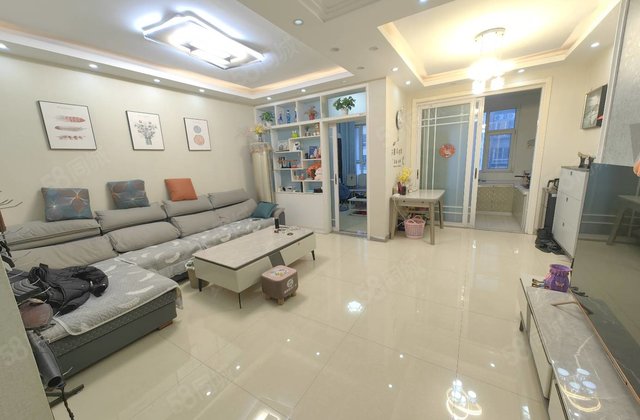 莲湖花园 精装婚房 有车位 储藏室 价格可谈 领包入住诚心卖