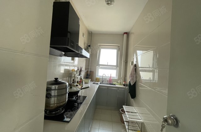 文轩总部 边户 精装 大飘窗 南北通透 房龄新 东关国际