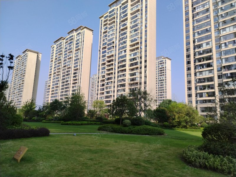 盛世东城3室2厅1卫95.95㎡南北37万