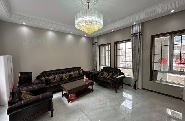 京都商务主题公园花园小区4室2厅236㎡146万二手房图片