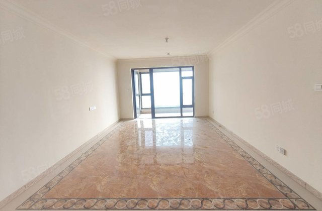 二中对面，观景房，四室双卫，好楼层，带车位，双阳台，免大税